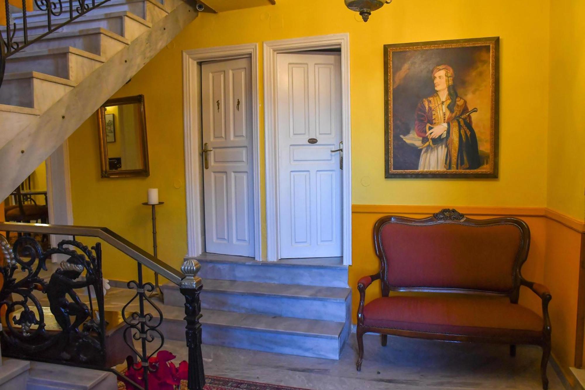 Byron Traditional Hotel Nafplio Bagian luar foto